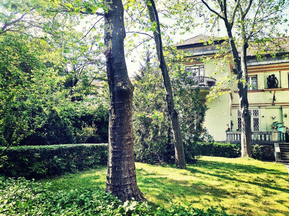 Flat In Historic Villa With Your Own Private Garden, Near City Park 부다페스트 외부 사진